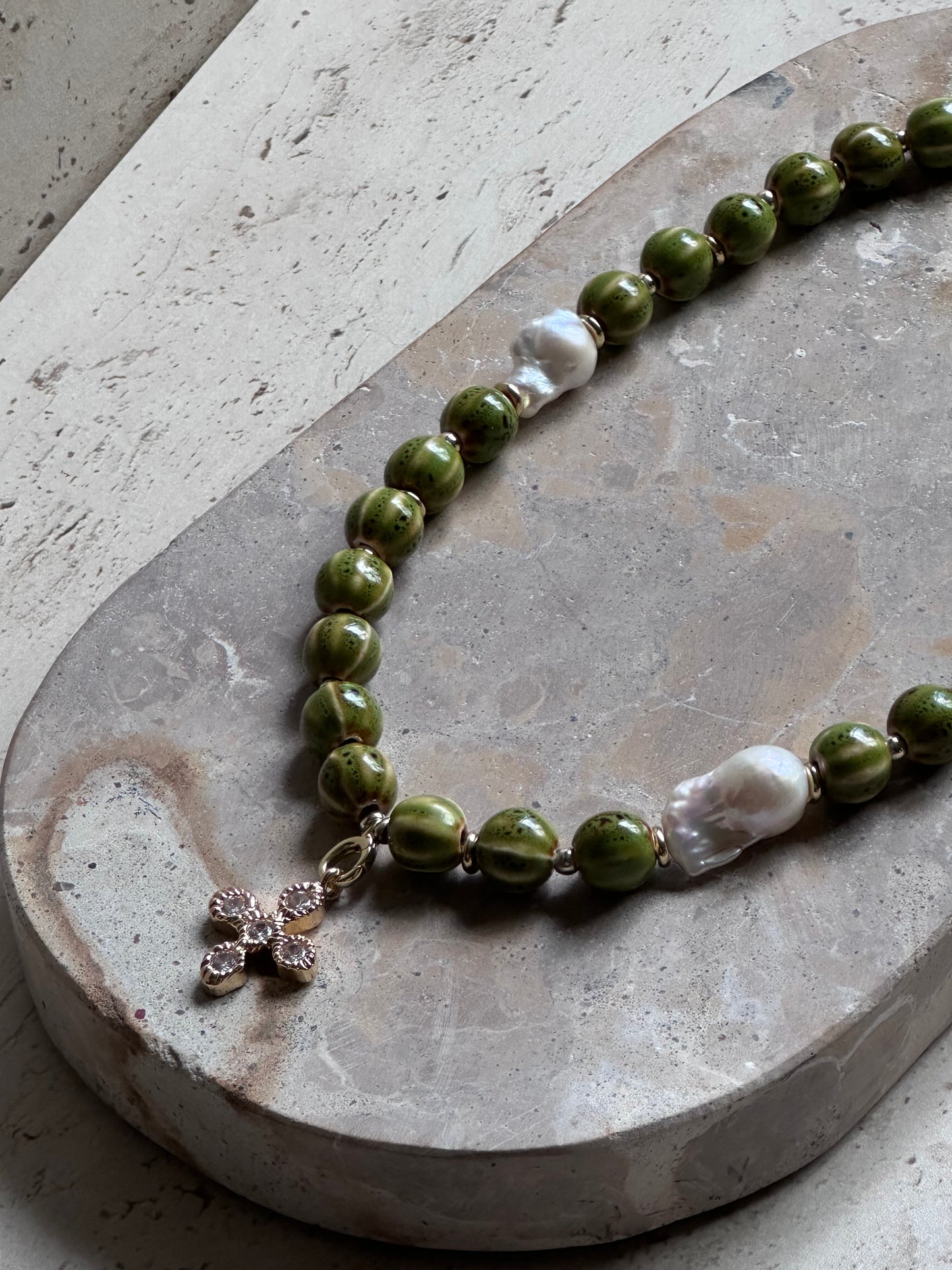 Green Stripe Beaded Necklace (Gold & Silver)