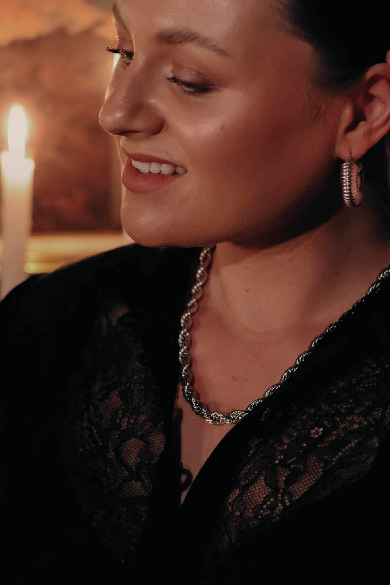 Maisie Chunky Ribbed Hoops
