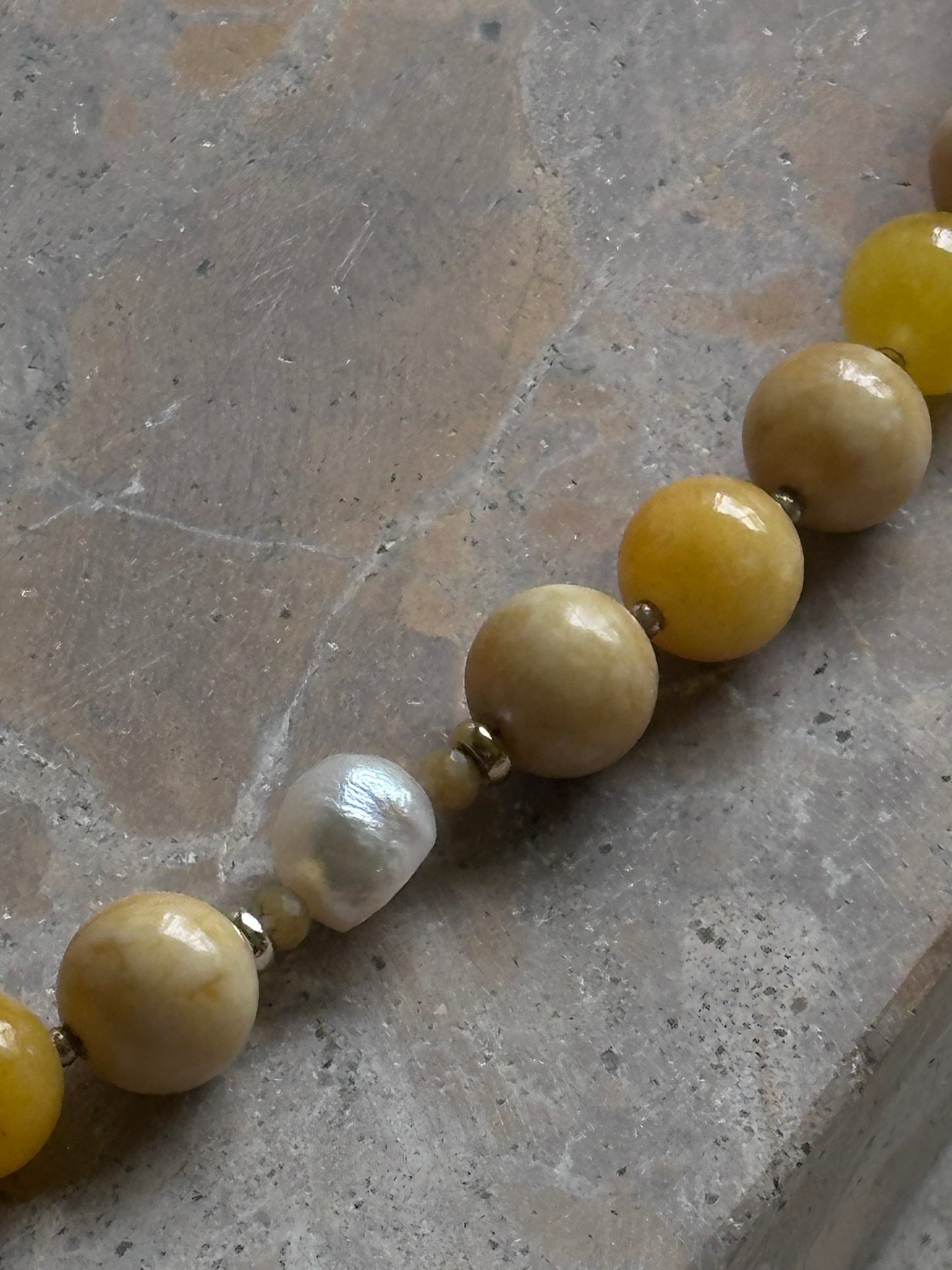 Yellow Jade Beaded Necklace (Gold & Silver)