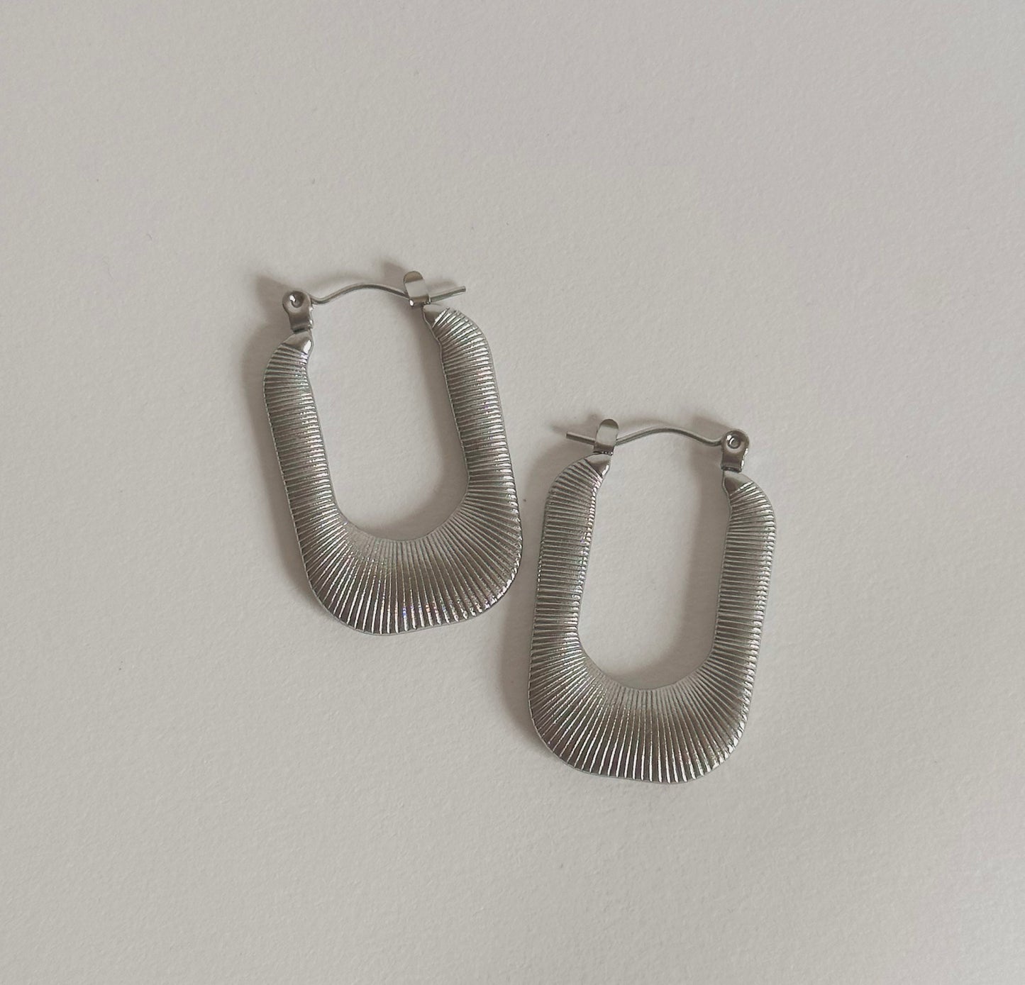 Peyton Rectangle Hoops