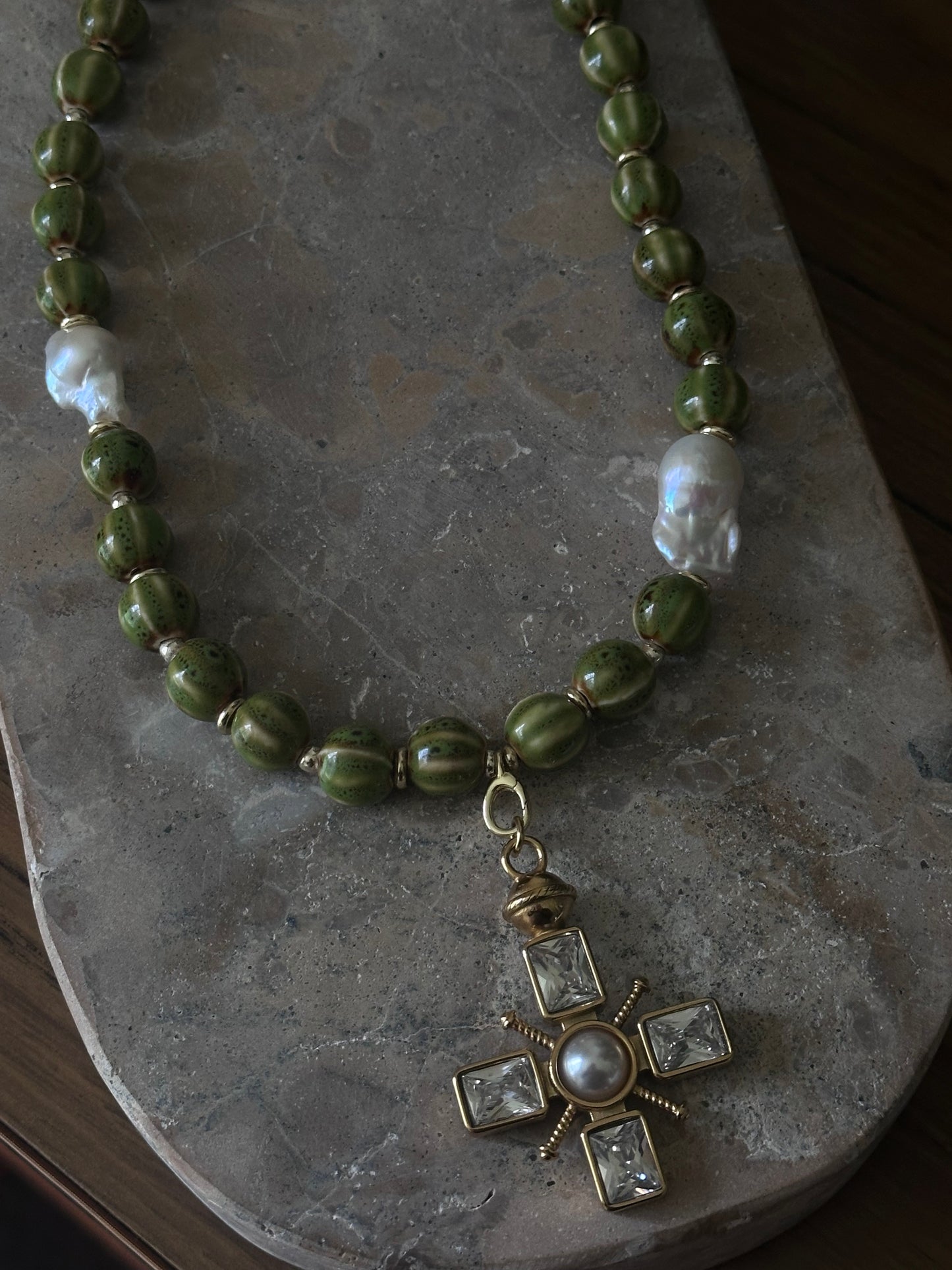Green Stripe Beaded Necklace (Gold & Silver)