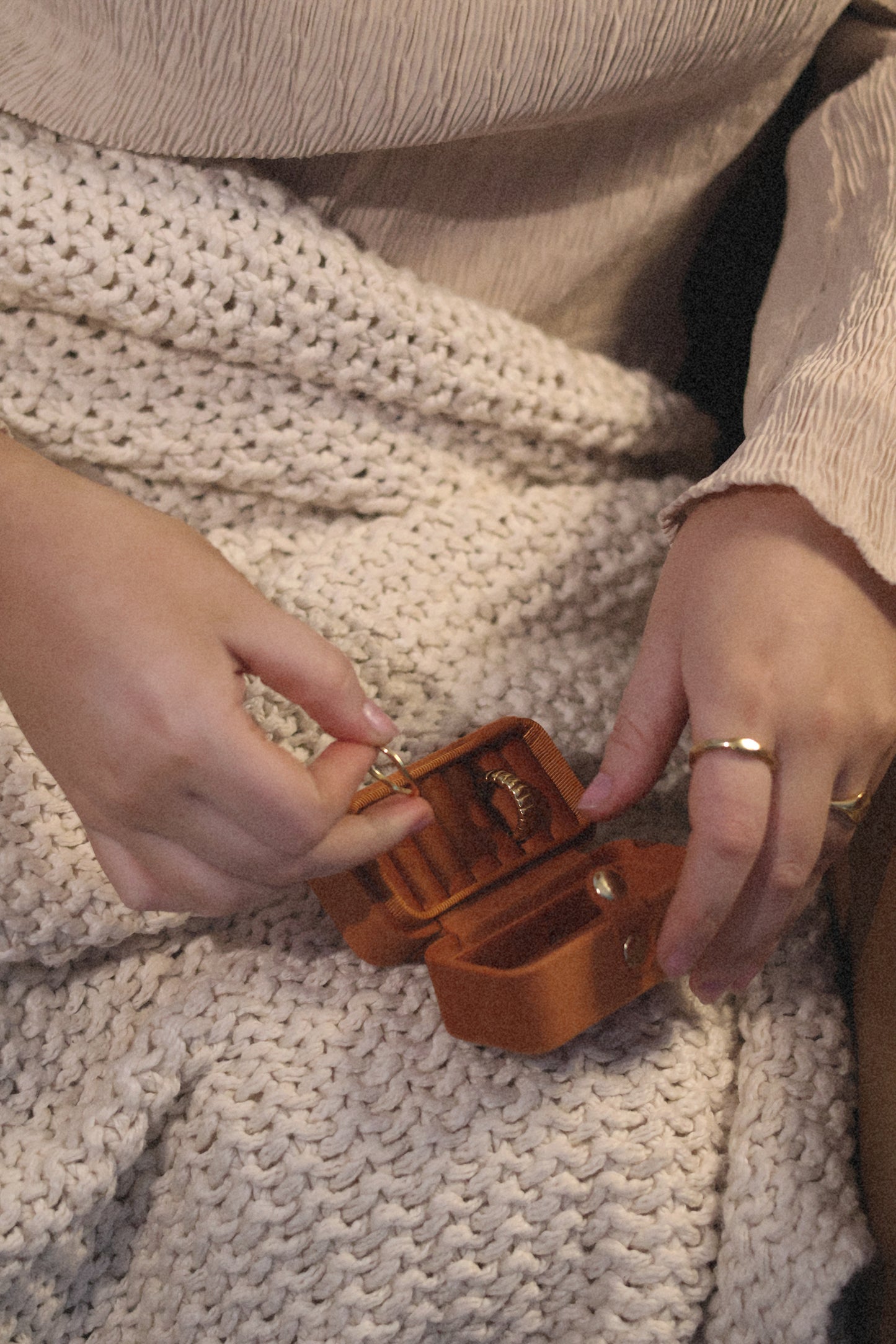 Coraline Wavy Ring (Gold & Silver)